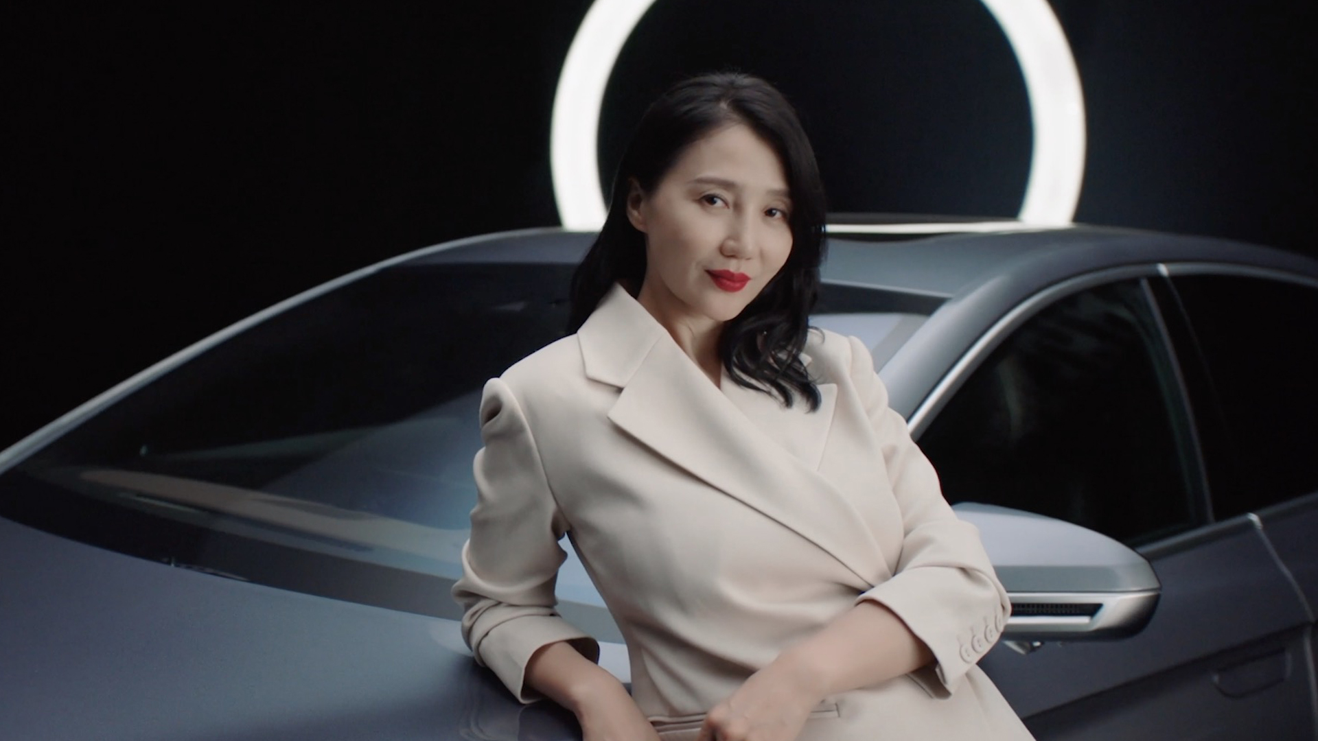 阿朵 | 凯发K8木兰荟首位女性挚友，新民族音乐人